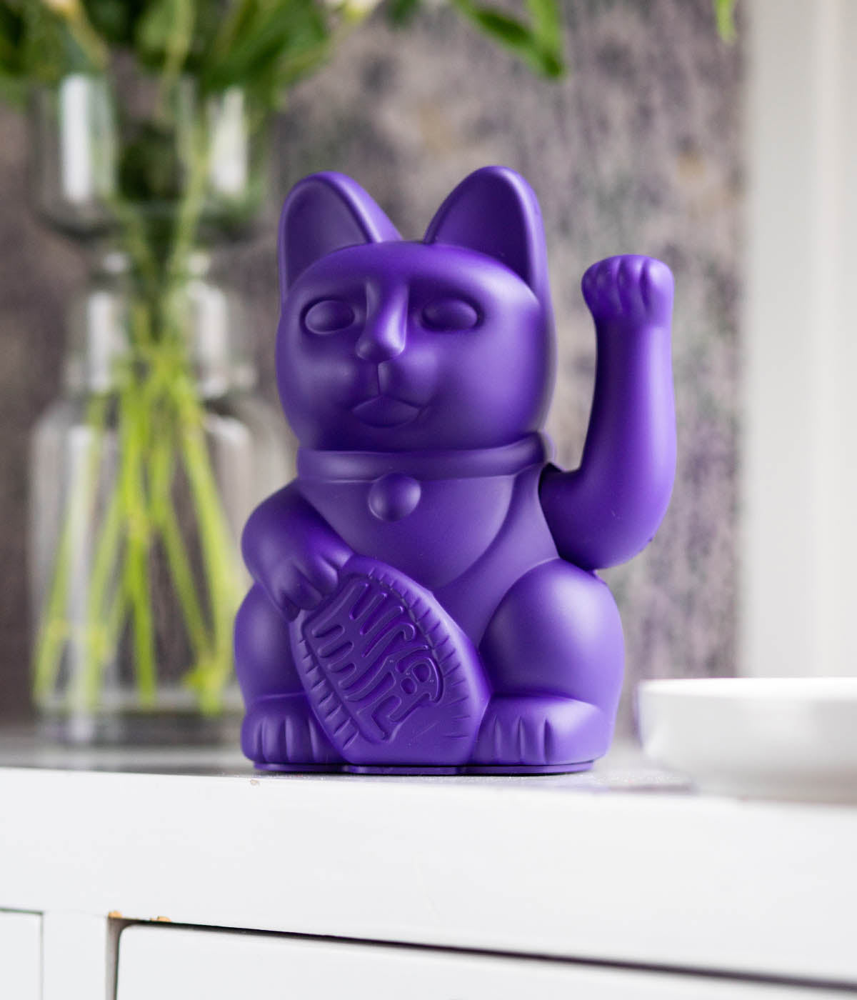 Lucky Cat Classic Violet