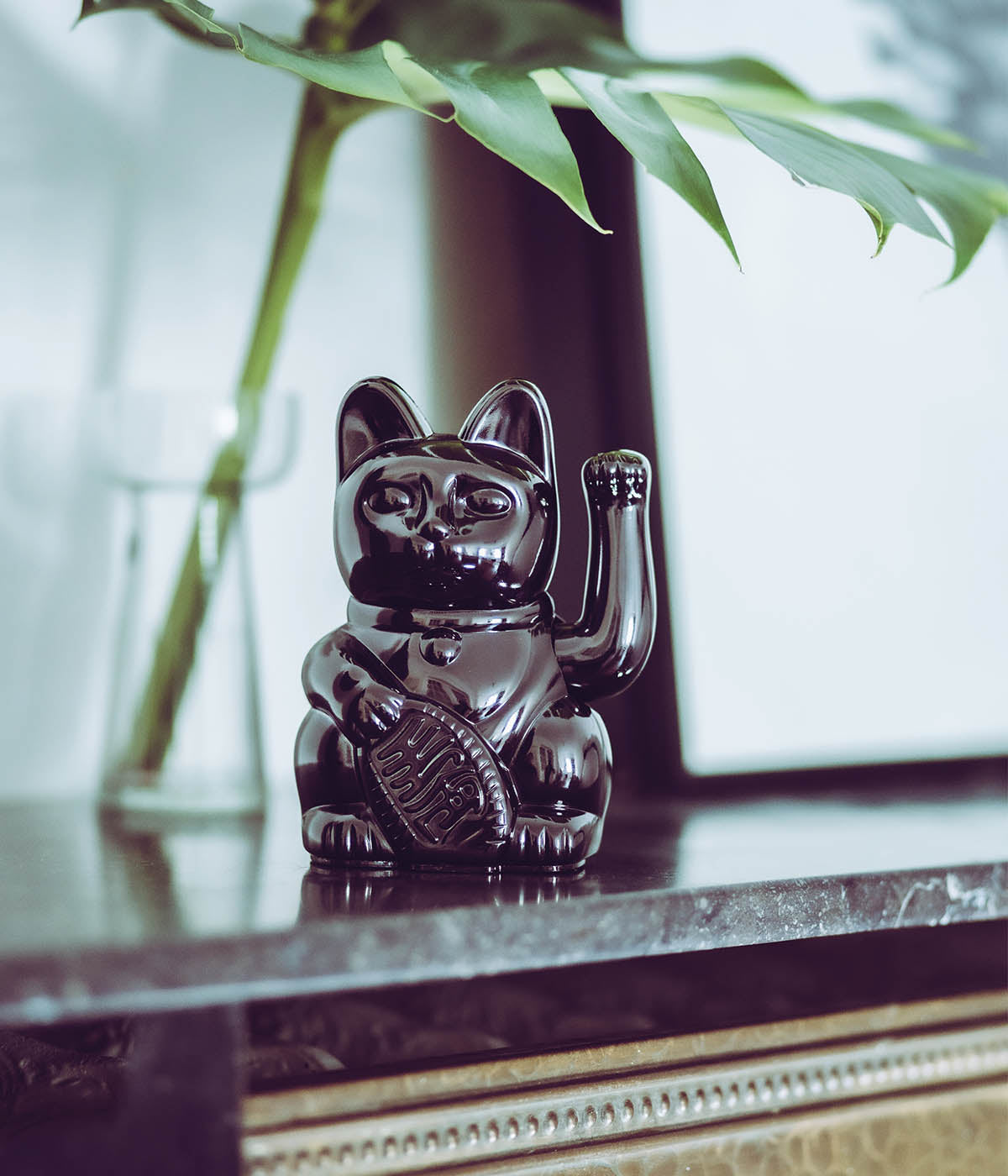 Lucky Cat Classic Glossy Black