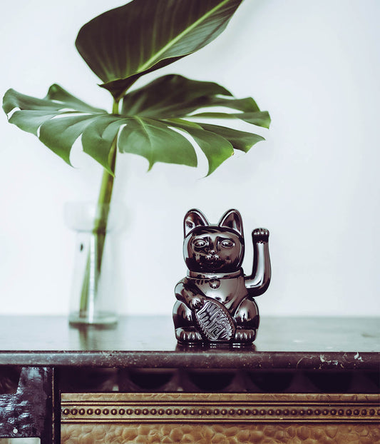 Lucky Cat Classic Glossy Black