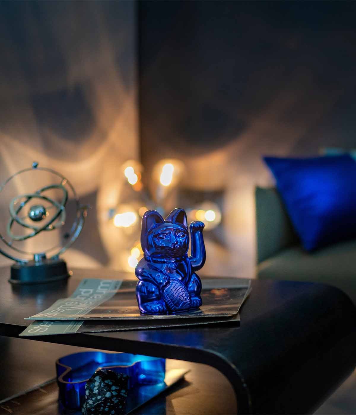 Lucky Cat Cosmic Edition: Earth – Shiny Blue